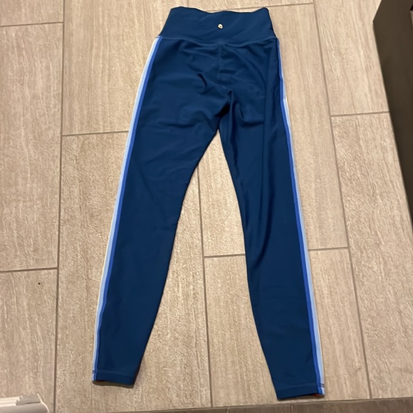 Spiritual Gangster Leggings - Picture 3 of 5